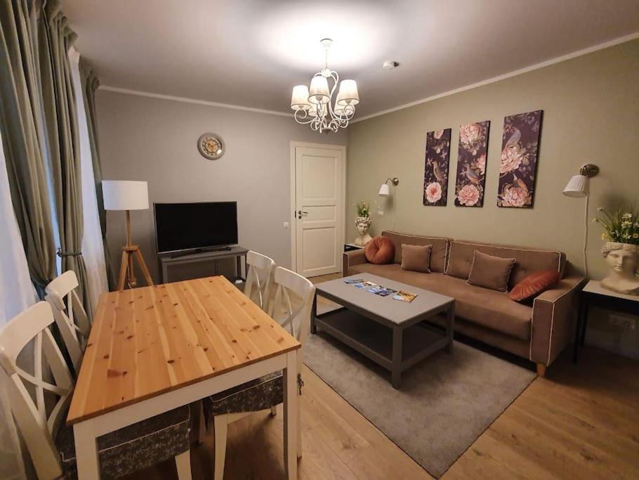 Stylish Apartment In Old Town Riga Bagian luar foto
